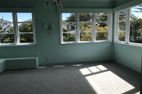 Photo of property in 16 Sale Street, Cockle Bay, Auckland, 2014