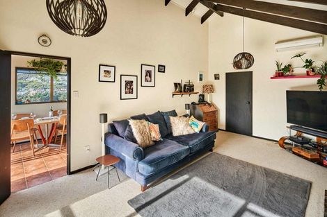 Photo of property in 9 Kenef Road, Paremata, Porirua, 5024