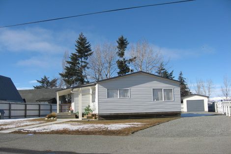 Photo of property in 15 Rata Road, Twizel, 7901