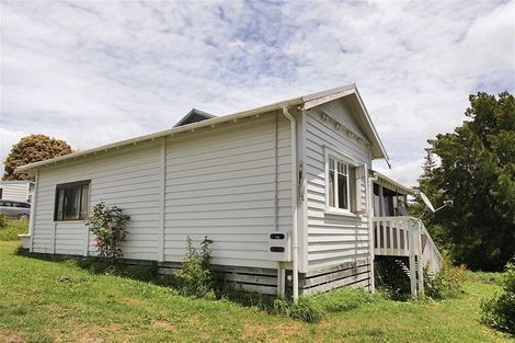 Photo of property in 24 Derrick Road, Kawakawa, 0210