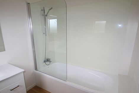 Photo of property in 42a Spur Road, Stillwater, Silverdale, 0993