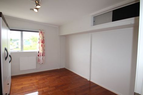 Photo of property in 42a Spur Road, Stillwater, Silverdale, 0993