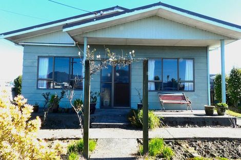Photo of property in 106 Queen Street, Westport, 7825