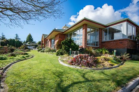 Photo of property in 4a Chatham Street, Waihola, Milton, 9073
