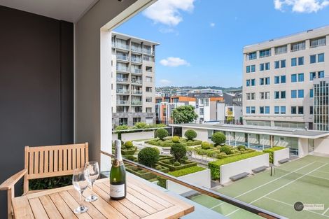 Photo of property in Sanctum Apartment, 10 Ebor Street, Te Aro, Wellington, 6011