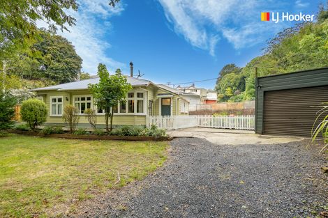 Photo of property in 2 Hawthorn Avenue, Mornington, Dunedin, 9011