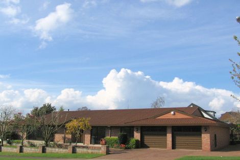 Photo of property in 12 Mark Place, Lynmore, Rotorua, 3010