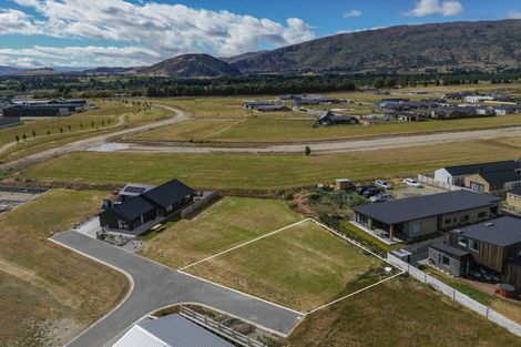 Photo of property in 6 Durry Lane, Wanaka, 9305