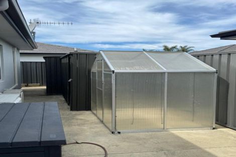 Photo of property in 10 Rakaia Way, Poraiti, Napier, 4112