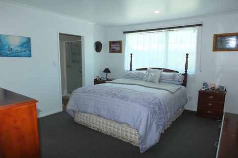 Photo of property in 48 Norbiton Road, Foxton, 4814