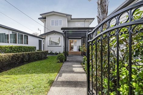 Photo of property in 11 George Street, Lower Vogeltown, New Plymouth, 4310