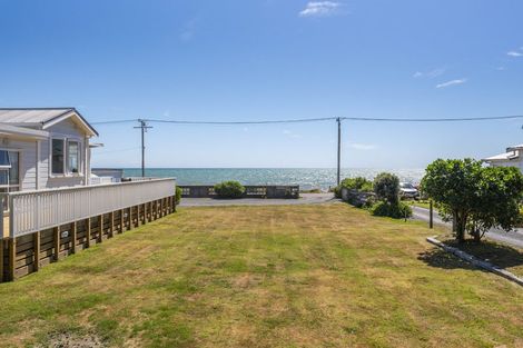 Photo of property in 60 The Parade, Paekakariki, 5034