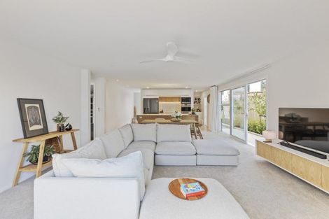 Photo of property in 199a Gill Street, Strandon, New Plymouth, 4312