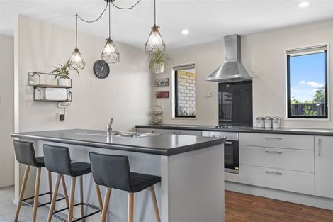 Photo of property in 10 Devlin Avenue, Rangiora, 7400