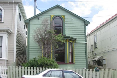 Photo of property in 12 Porritt Avenue, Mount Victoria, Wellington, 6011