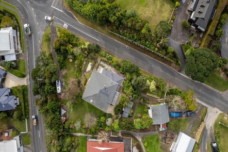 Photo of property in 9 Robertson Street, Russell, 0202