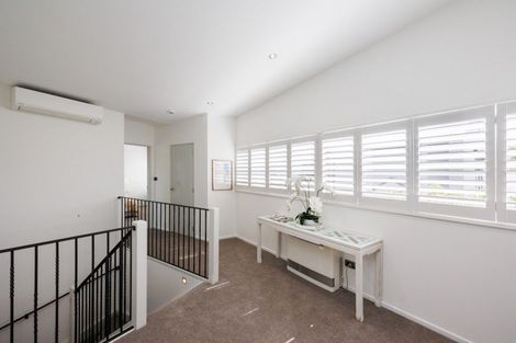 Photo of property in 23 Montgomery Terrace, Hokowhitu, Palmerston North, 4410