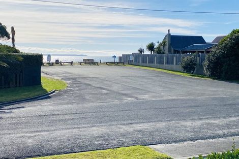 Photo of property in 36 Motiti Road, Papamoa Beach, Papamoa, 3118