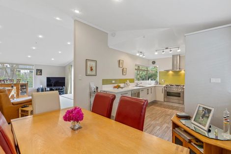 Photo of property in 25 Nikau Street, Inglewood, 4330