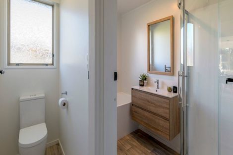 Photo of property in 46 Martin Road, Paraparaumu Beach, Paraparaumu, 5032