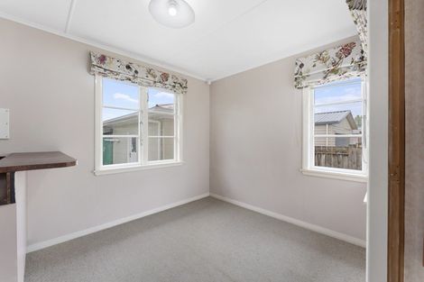 Photo of property in 21 Winchester Street, Awapuni, Palmerston North, 4412