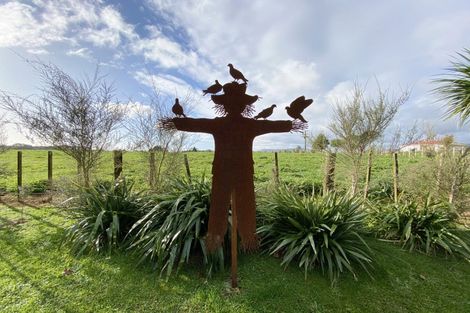 Photo of property in 28 Tangimoana Road, Muhunoa East, Levin, 5570