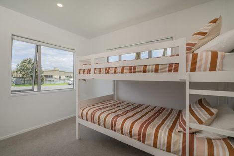 Photo of property in 35 Carina Way, Whitianga, 3510