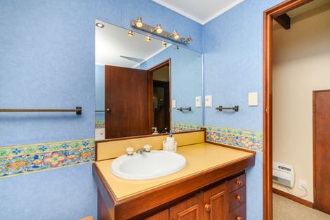 Photo of property in 35 Aintree Crescent, Awapuni, Palmerston North, 4412