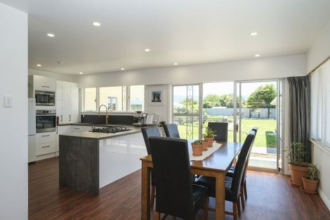 Photo of property in 23 Waterloo Street, Dannevirke, 4930