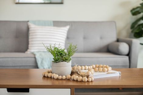 Photo of property in 58 Catherine Crescent, Paparangi, Wellington, 6037