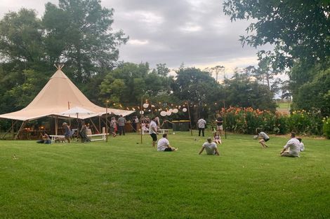 Photo of property in 199 Nixon Road, Taupaki, Henderson, 0782