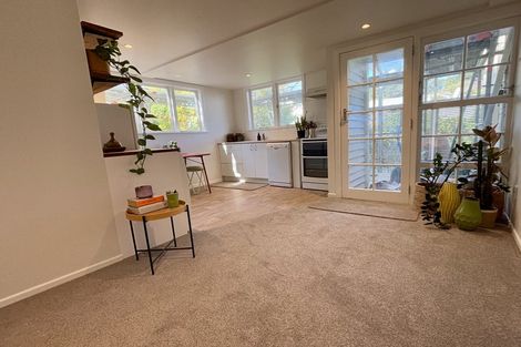 Photo of property in 11 Owen Street, Newtown, Wellington, 6021