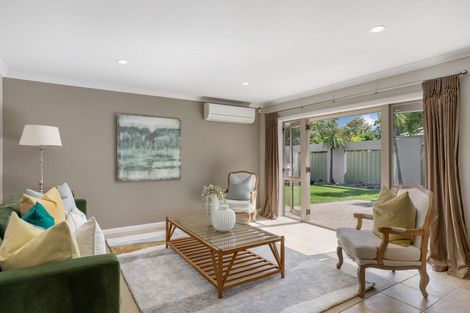 Photo of property in 3 Wayne Francis Drive, East Tamaki, Auckland, 2016