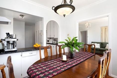 Photo of property in 18 Bell Street, Tawa, Wellington, 5028