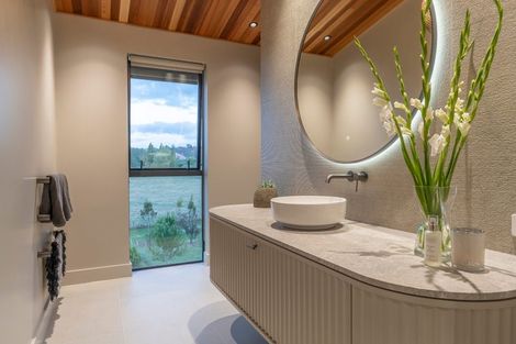 Photo of property in 148 Monument Road, Clevedon, 2582