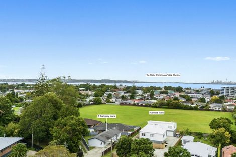 Photo of property in 7 Barberry Lane, Te Atatu Peninsula, Auckland, 0610