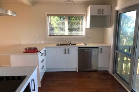 Photo of property in 65 Tane Road, Laingholm, Auckland, 0604