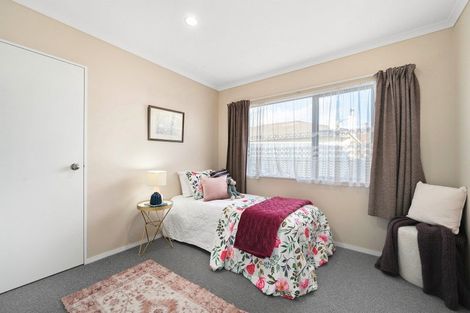Photo of property in 4a Fairfield Avenue, Fairfield, Lower Hutt, 5011