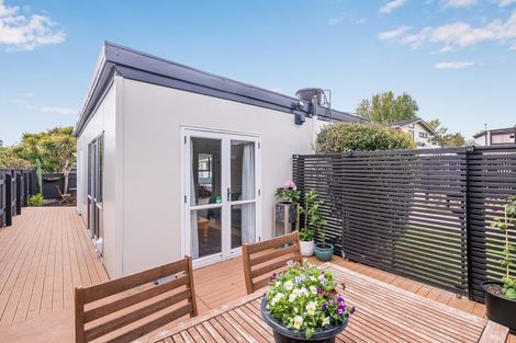 Photo of property in 39 Raumati Road, Raumati Beach, Paraparaumu, 5032