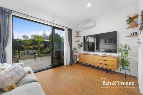 Photo of property in 8 Toanga Place, Mount Wellington, Auckland, 1062
