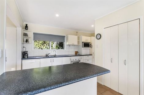 Photo of property in 223a Titirangi Road, Titirangi, Auckland, 0604