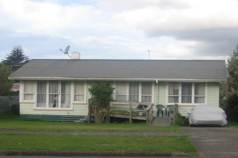 Photo of property in 14 Holmes Avenue, Otangarei, Whangarei, 0112