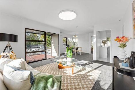 Photo of property in 2/21 College Road, Northcote, Auckland, 0627