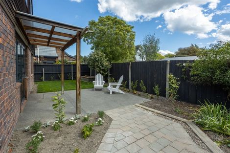 Photo of property in 2 Harrods Court, Ilam, Christchurch, 8053