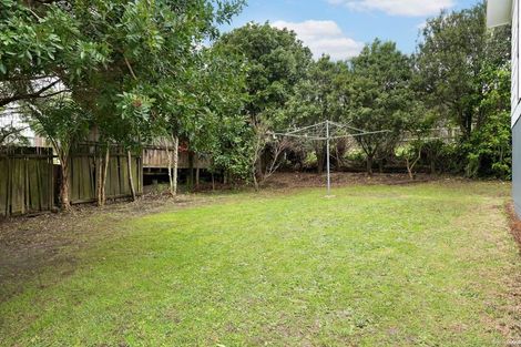 Photo of property in 111 Becroft Drive, Forrest Hill, Auckland, 0620