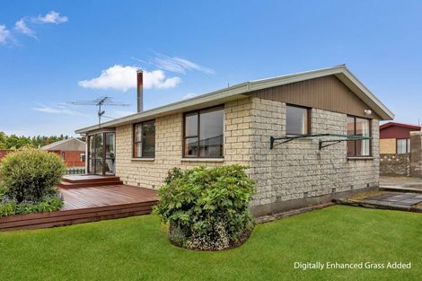 Photo of property in 10 Merlin Place, Gore, 9710