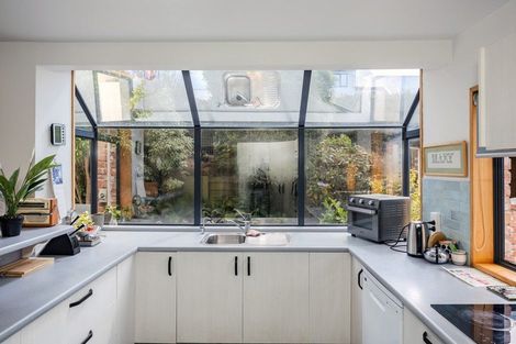 Photo of property in 22 Jessop Street, South Hill, Oamaru, 9400