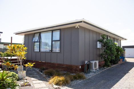 Photo of property in 16 Gawler Street, Te Horo Beach, Otaki, 5581