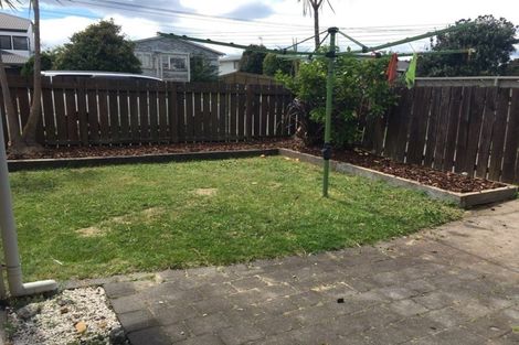 Photo of property in 10a Simpson Road, Ranui, Auckland, 0612