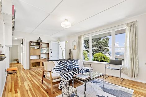 Photo of property in 27 Ahuriri Street, Strathmore Park, Wellington, 6022